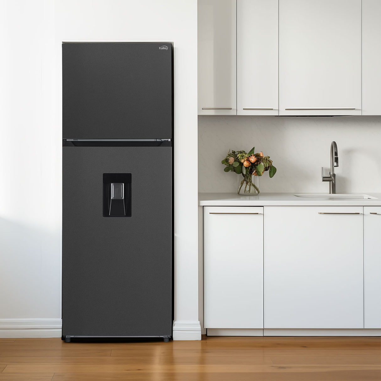 Nevera Inverter No Frost Kalley Gris Oscuro 54x166.8cm de 245 Litros con Dispensador de Agua y con Congelador Superior - NEVERAS | Bylmo