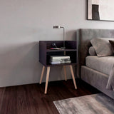 Mesa de Noche Didi Wengue 40x58cm con Un Compartimiento y con Conector de Carga USB