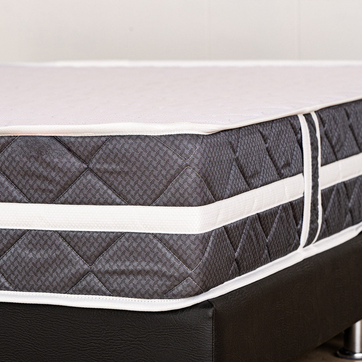 Colchón Juglar Gris y Blanco Doble 140 X 190 Cm Ortopedico Firmeza Firme Adaptable Doble Faz y Fuelle de 20cm
