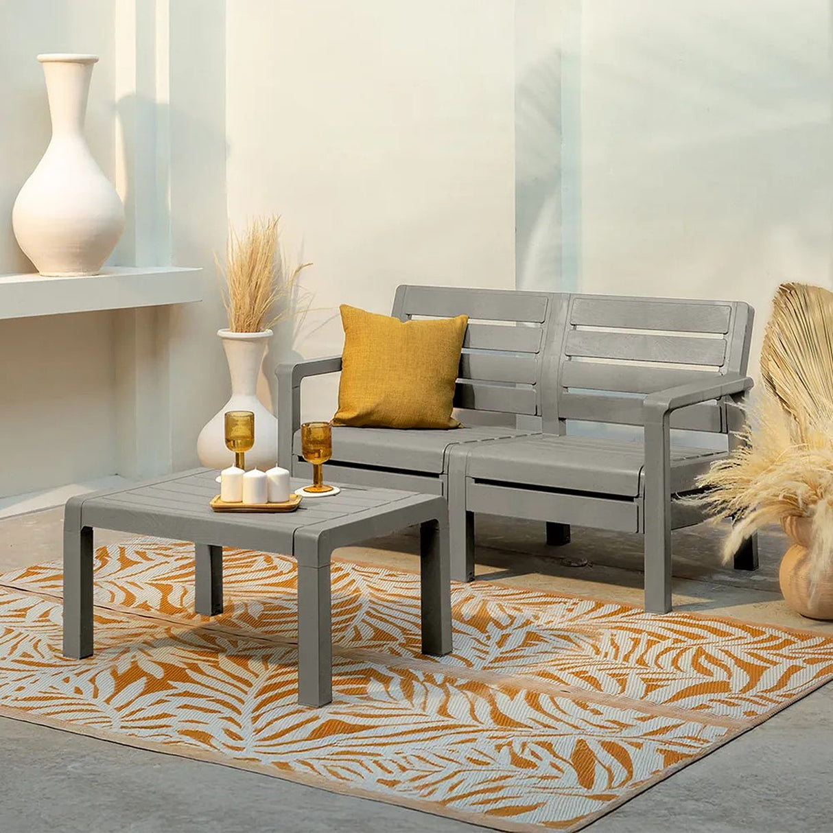 Combo Sofá Barú Gris 131x74.5cm de Dos Puestos con Una Mesa de Centro