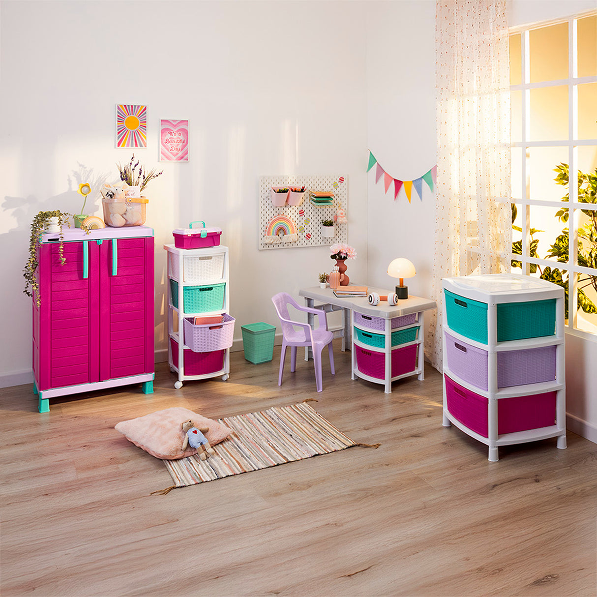 Gavetero Rimax Fique Blanco y Fucsia 48x80cm de Tres Hileras con Tres Cajones y Tapa Organizadora