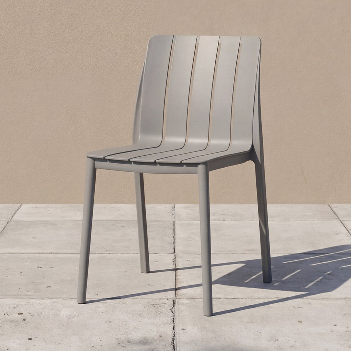 Silla para Exteriores Alice Gris Oscuro 46x80cm sin Apoya Brazos y con Espaldar