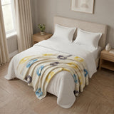 Cobija Piel de Durazno Órbita Estelar Beige Claro 180x200cm de Circulos Térmica