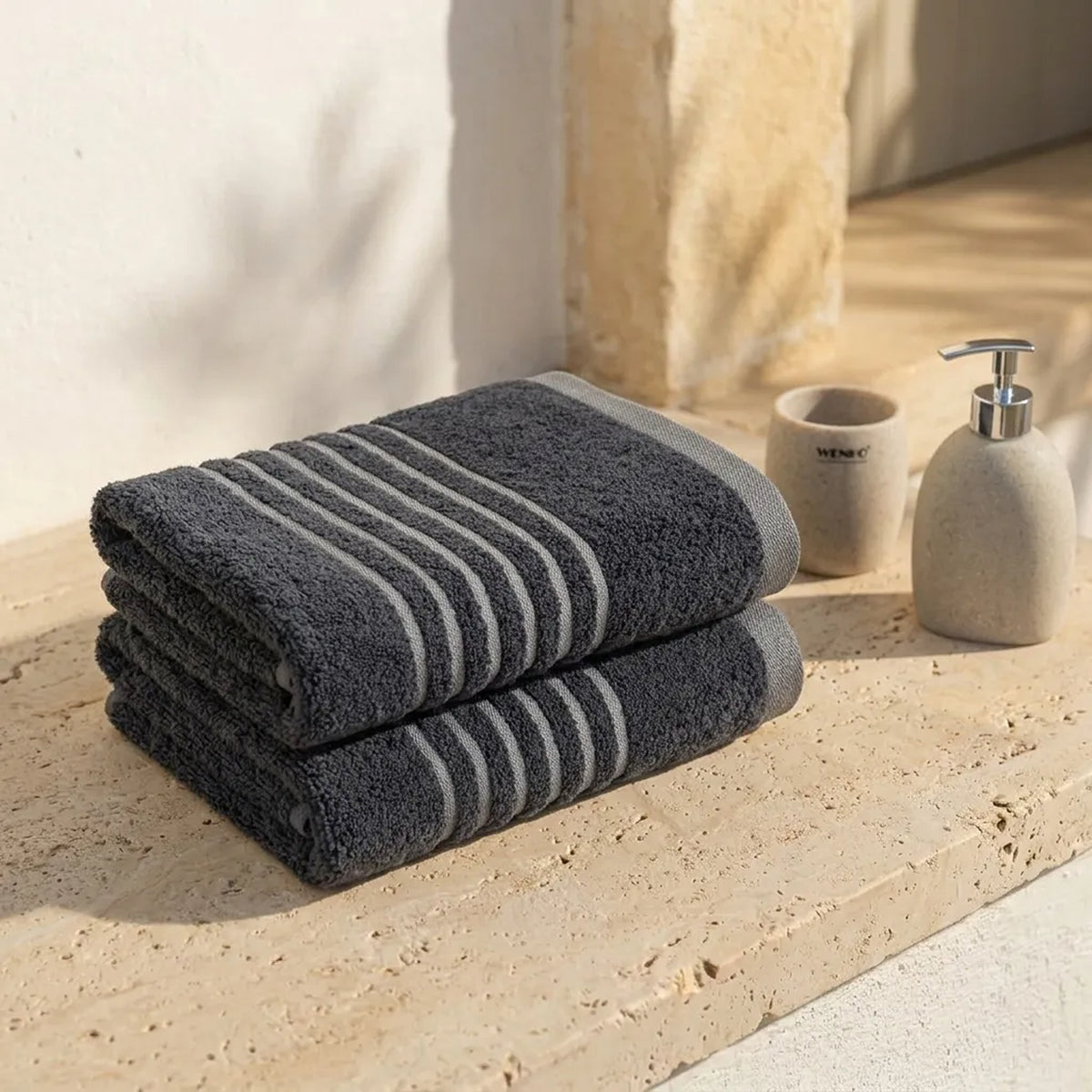 Toalla de manos negra Mediterráneo 40x70 cm en algodón 550 g
