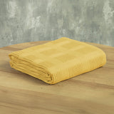 Sobrecama amarilla Elegant 150x200 cm en algodón tipo galleta