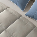 Cubrelecho acolchado para cama doble faz gris y azul en microfibra 140x190 cm