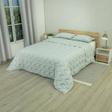 Cubrelecho Equilibrio king verde grisáceo 200x200 cm doble faz superacolchado