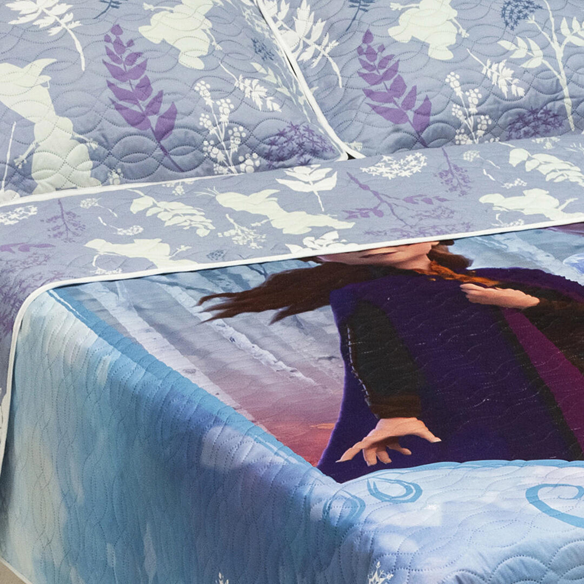 Cubrelecho infantil para cama doble Disney Core Frozen azul claro doble faz 140x190 cm