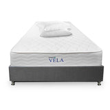 Combo Base Cama y Colchón DreamOn Vela Gris Queen 160 cm Rectangular con Dos Almohadas