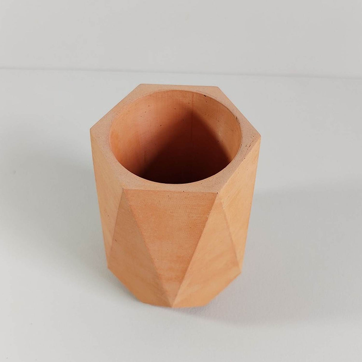 Florero Amalas Terracota 7 cm Minimalista - Jardineria | Bylmo
