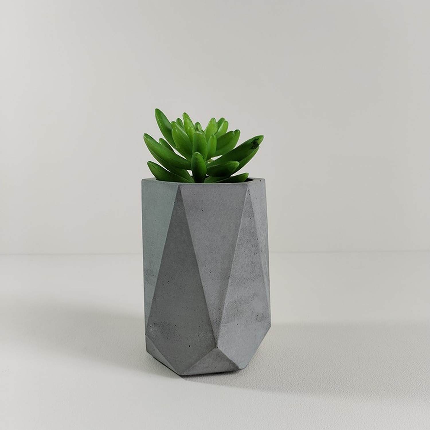 Florero Amalas Gris 7 cm Minimalista - Jardineria | Bylmo
