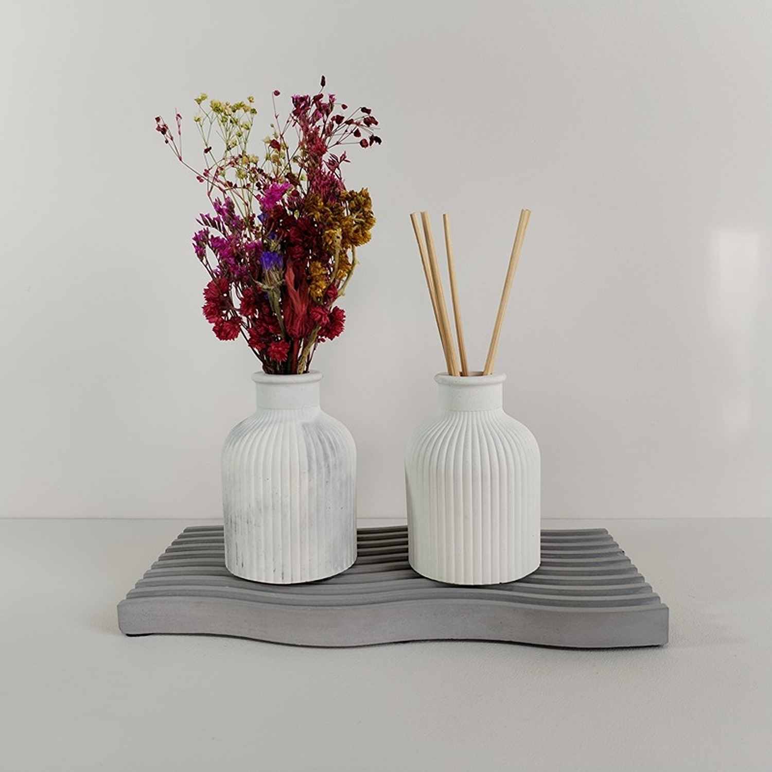 Bandeja Olas Gris 25 cm Minimalista - Utensilios y Accesorios | Bylmo