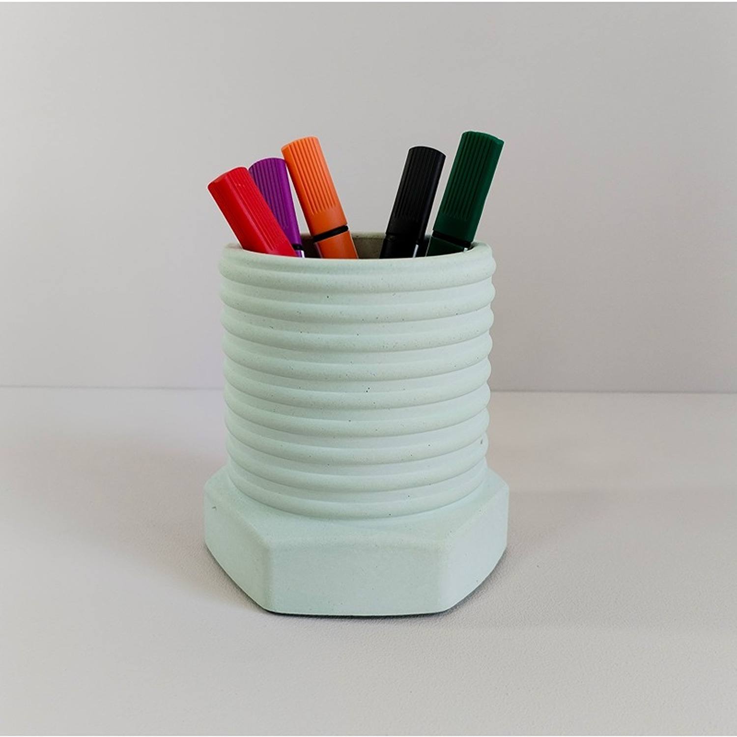 Matera de mesa Tornillo Verde Menta 10x10cm de Cemento Circular de 0.8 Litros - Jardineria | Bylmo