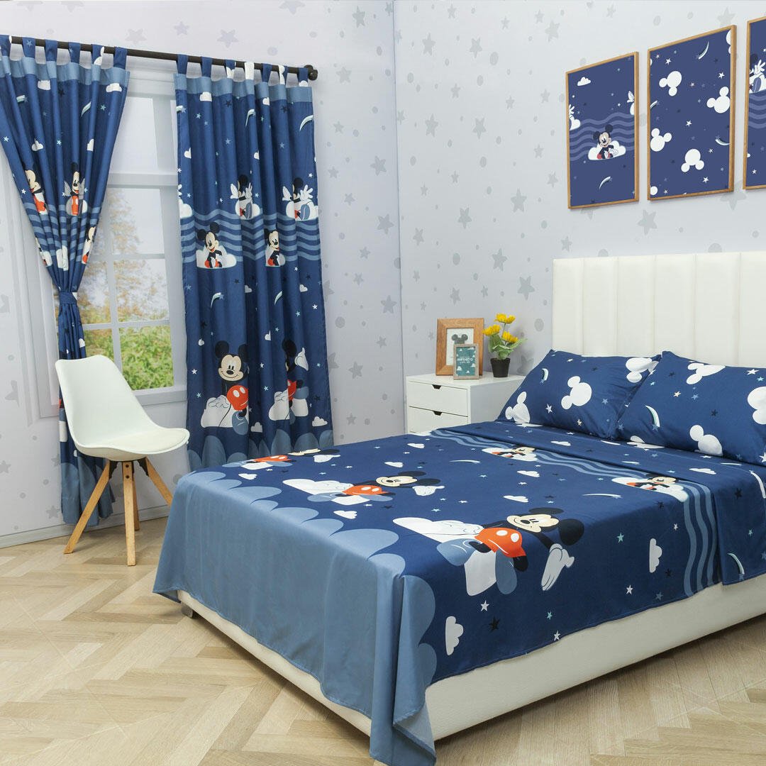 Combo Juego de Sabanas y Cortina Infantil Microfibra Doble 140 cm Azul Oscuro de Mickey - Ropa de Cama | Bylmo