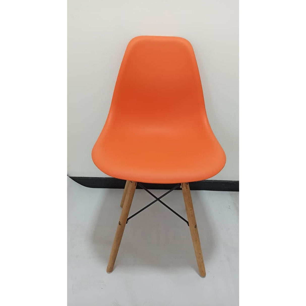 Set x 4 Sillas DKR Naranja 47x81cm Asiento Cuadrado con Espaldar - Sillas y Butacos | Bylmo